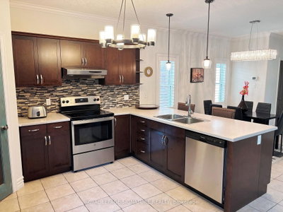 32 Davis Street • Collingwood, ON photo 7