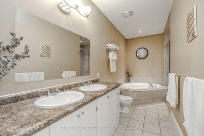 122 Trout Lane • Tiny, ON photo 8