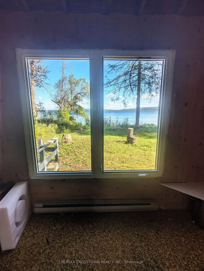 3 Sallows Drive • Tay, ON photo 2
