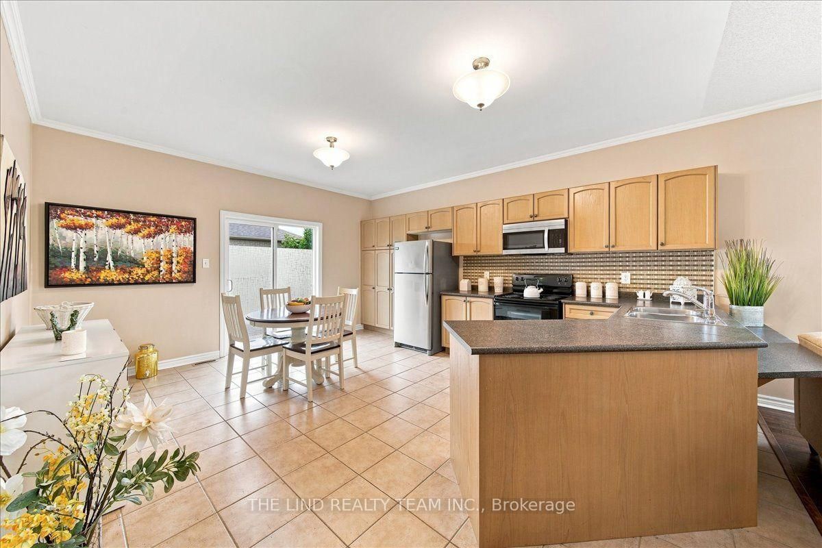 61 Mcintyre Drive • Barrie, ON photo 11
