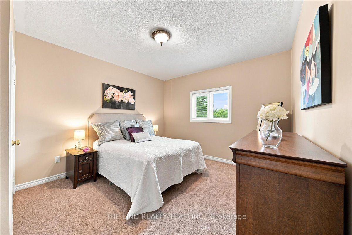 61 Mcintyre Drive • Barrie, ON photo 16