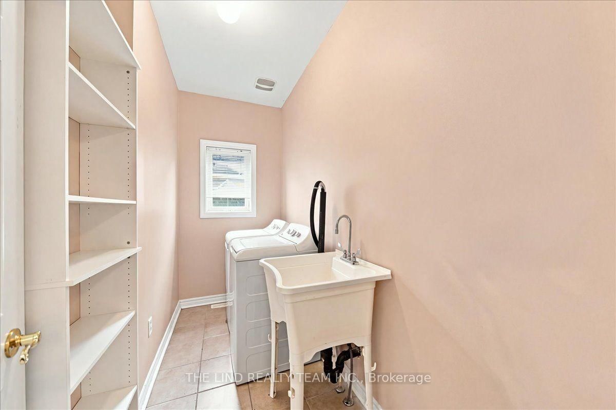 61 Mcintyre Drive • Barrie, ON photo 18