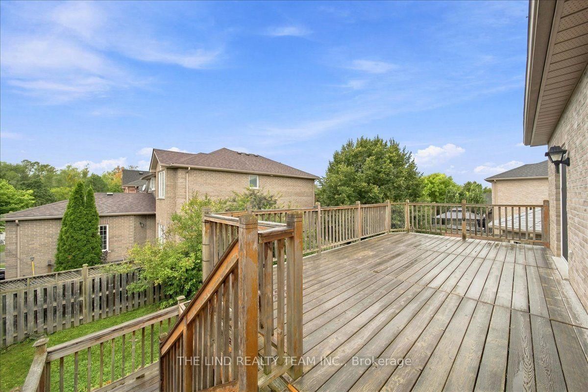 61 Mcintyre Drive • Barrie, ON photo 30