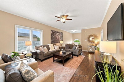 61 Mcintyre Drive • Barrie, ON photo 9