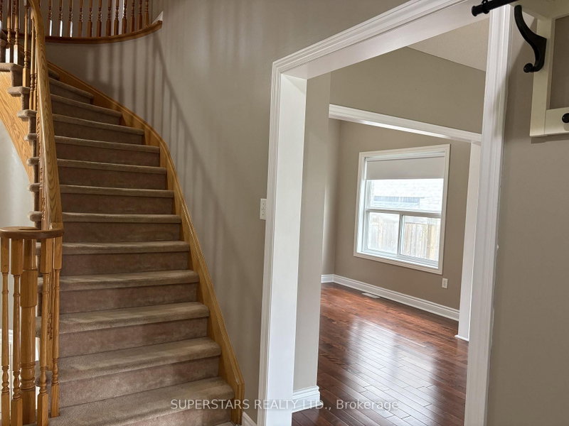 98 Joseph Crescent