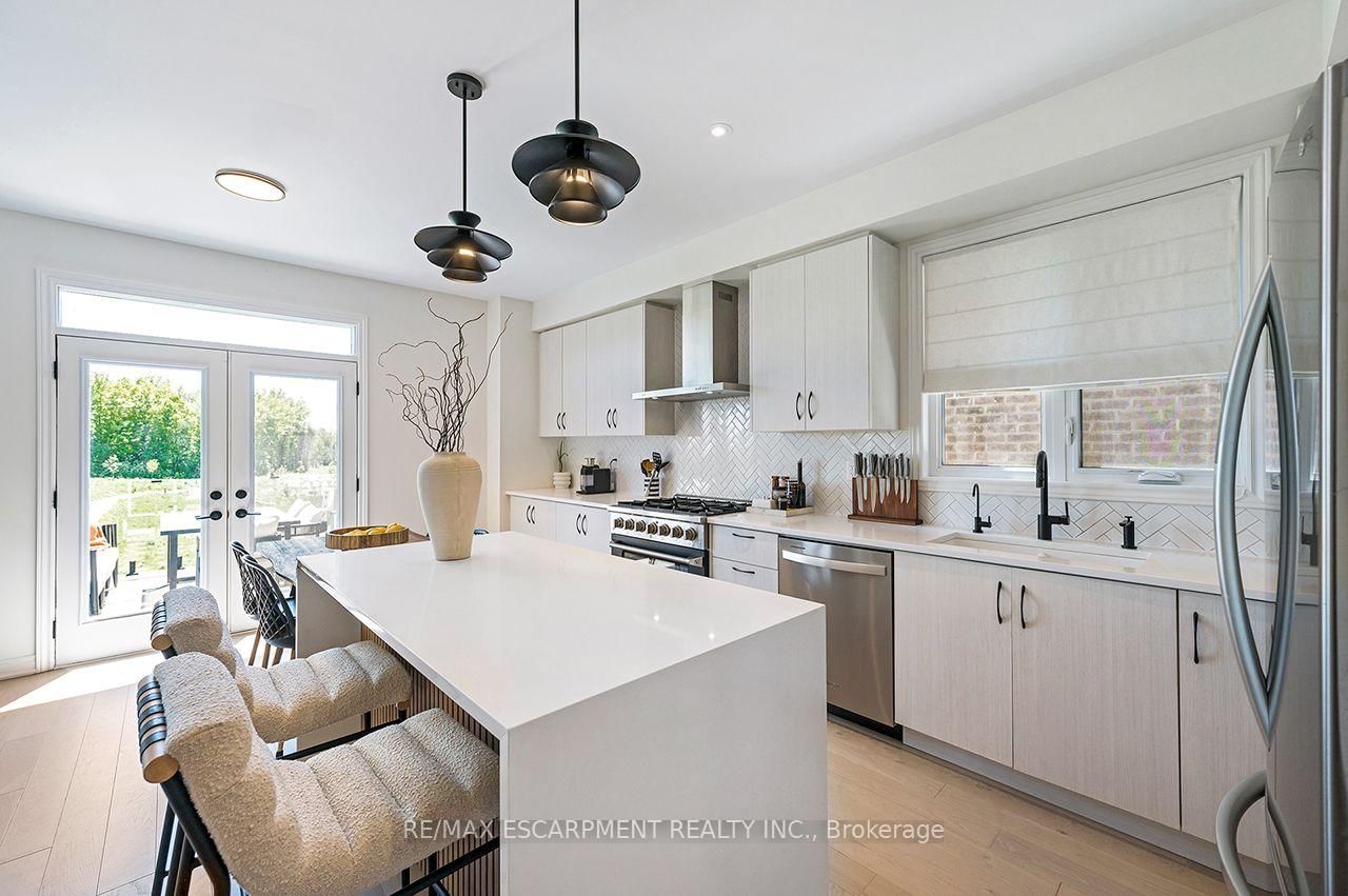 42 Shepherd Drive • Barrie, ON photo 18