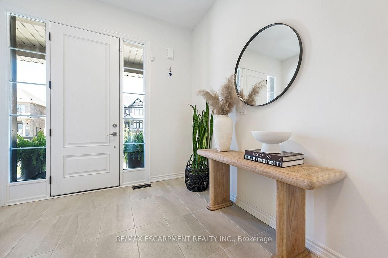 42 Shepherd Drive • Barrie, ON photo 6