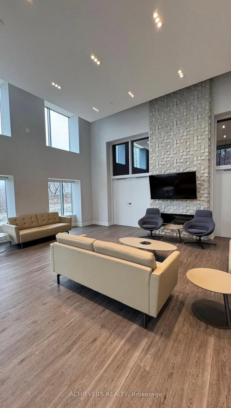 513 - 56 LAKESIDE TERRACE