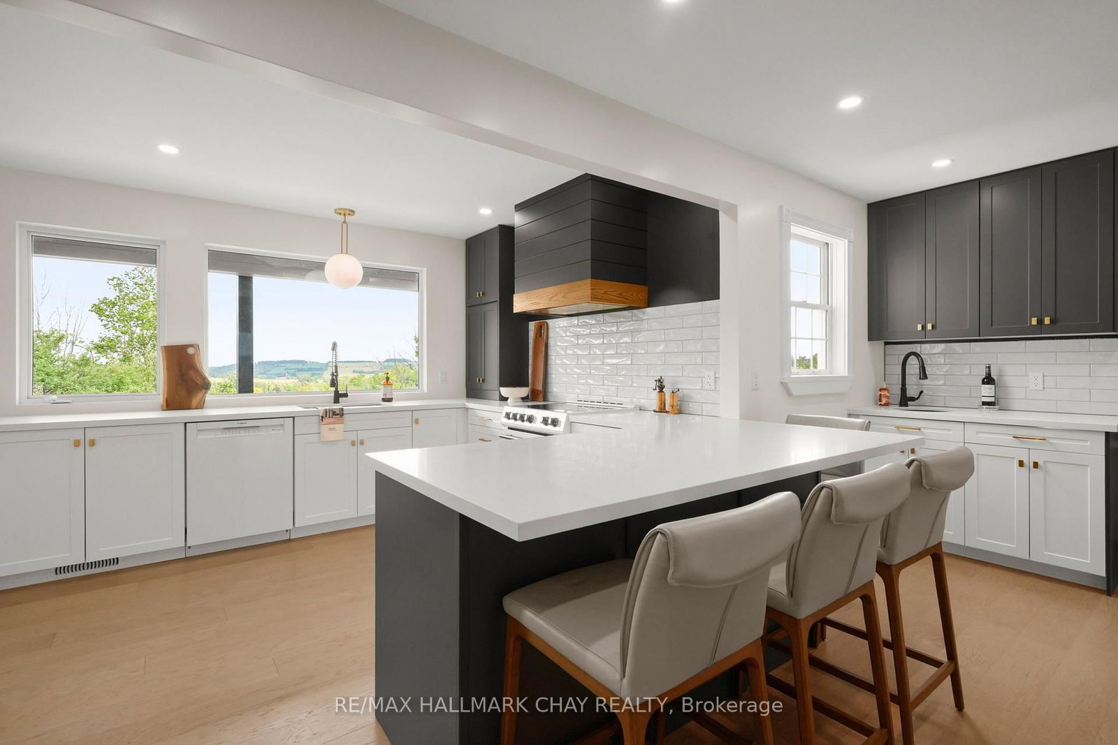 2110 Concession 8 Road • Clearview, ON photo 19