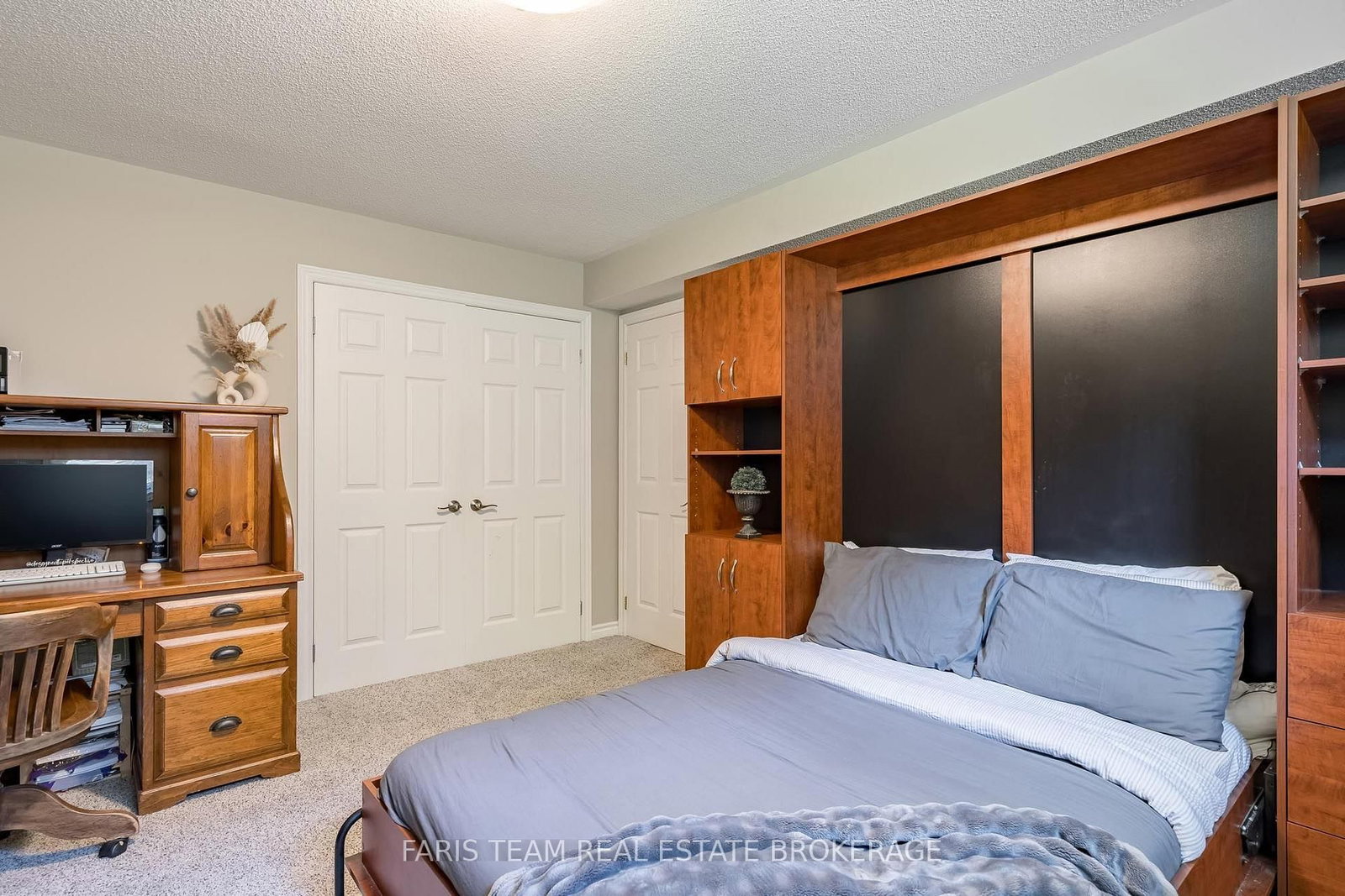 32 Stanley Street • Barrie, ON photo 29