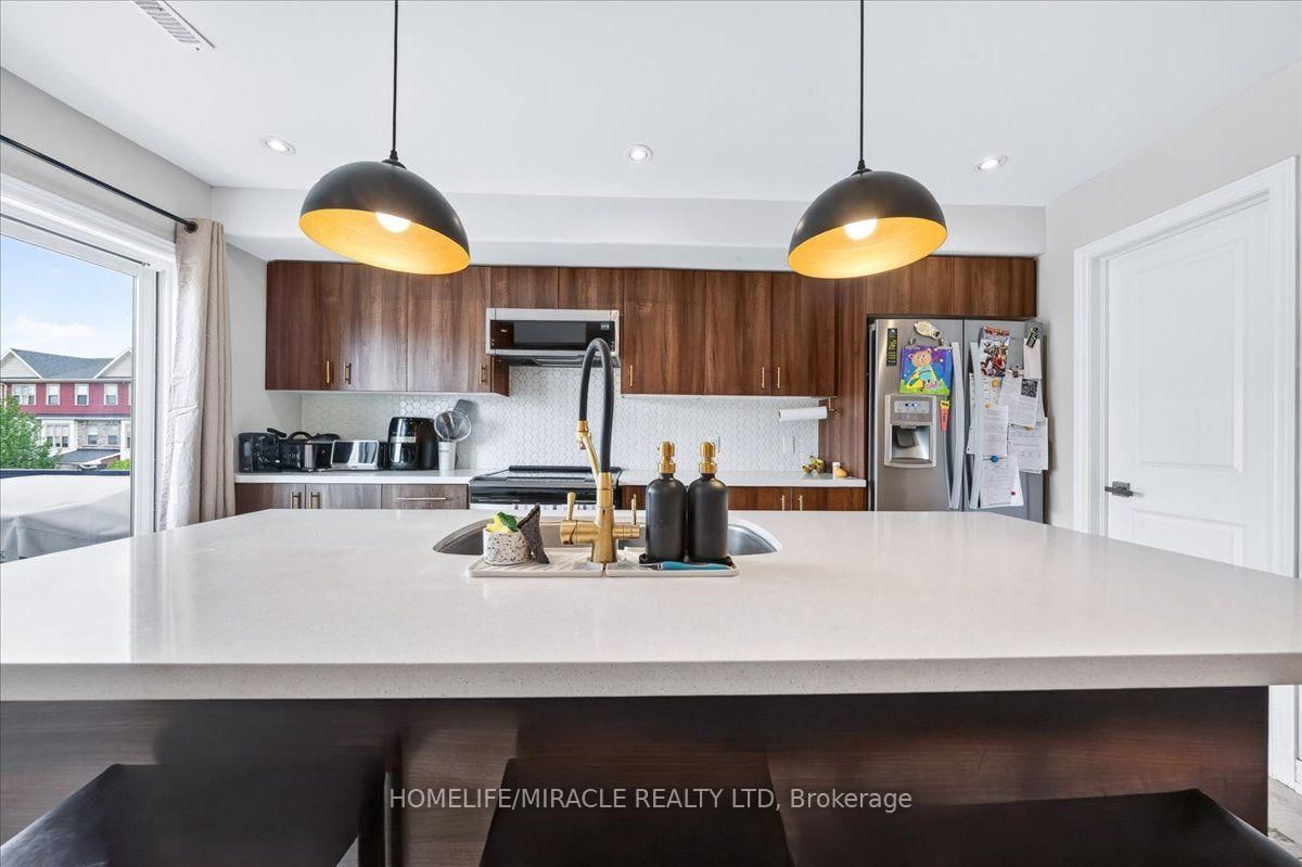 1 Leggott Avenue • #27 • Barrie, ON photo 15