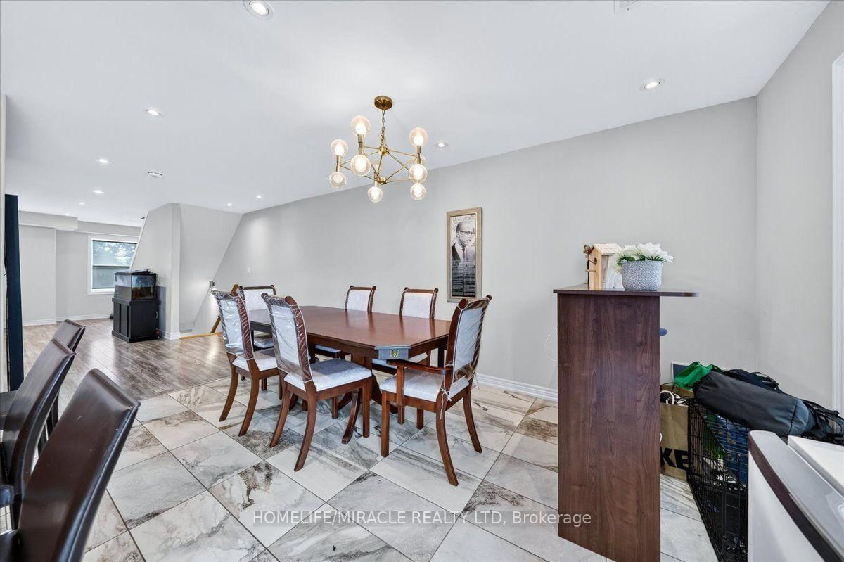1 Leggott Avenue • #27 • Barrie, ON photo 17