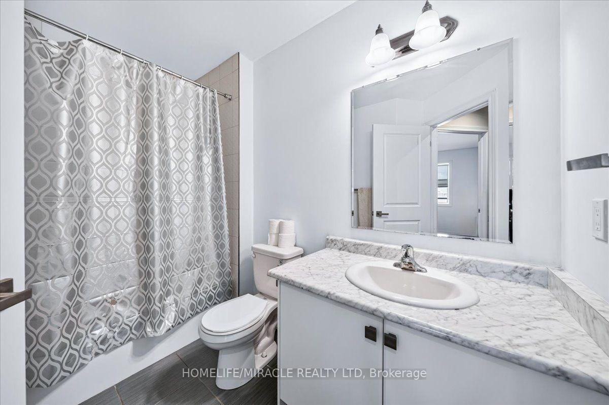 1 Leggott Avenue • #27 • Barrie, ON photo 38
