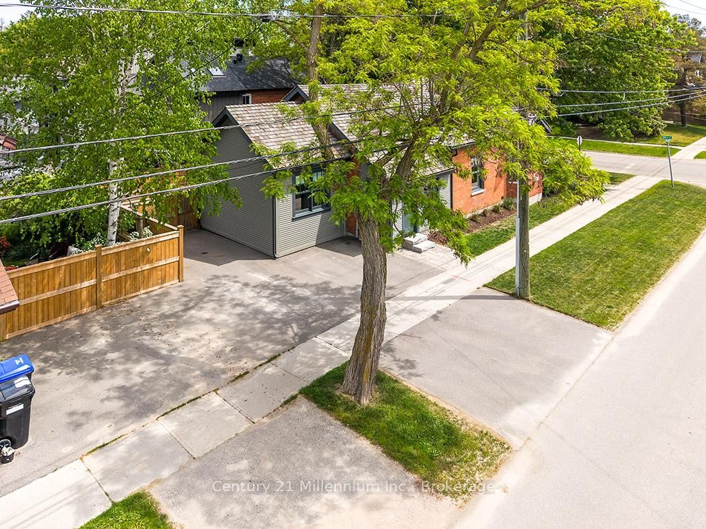 350 Birch Street • Collingwood, ON photo 5