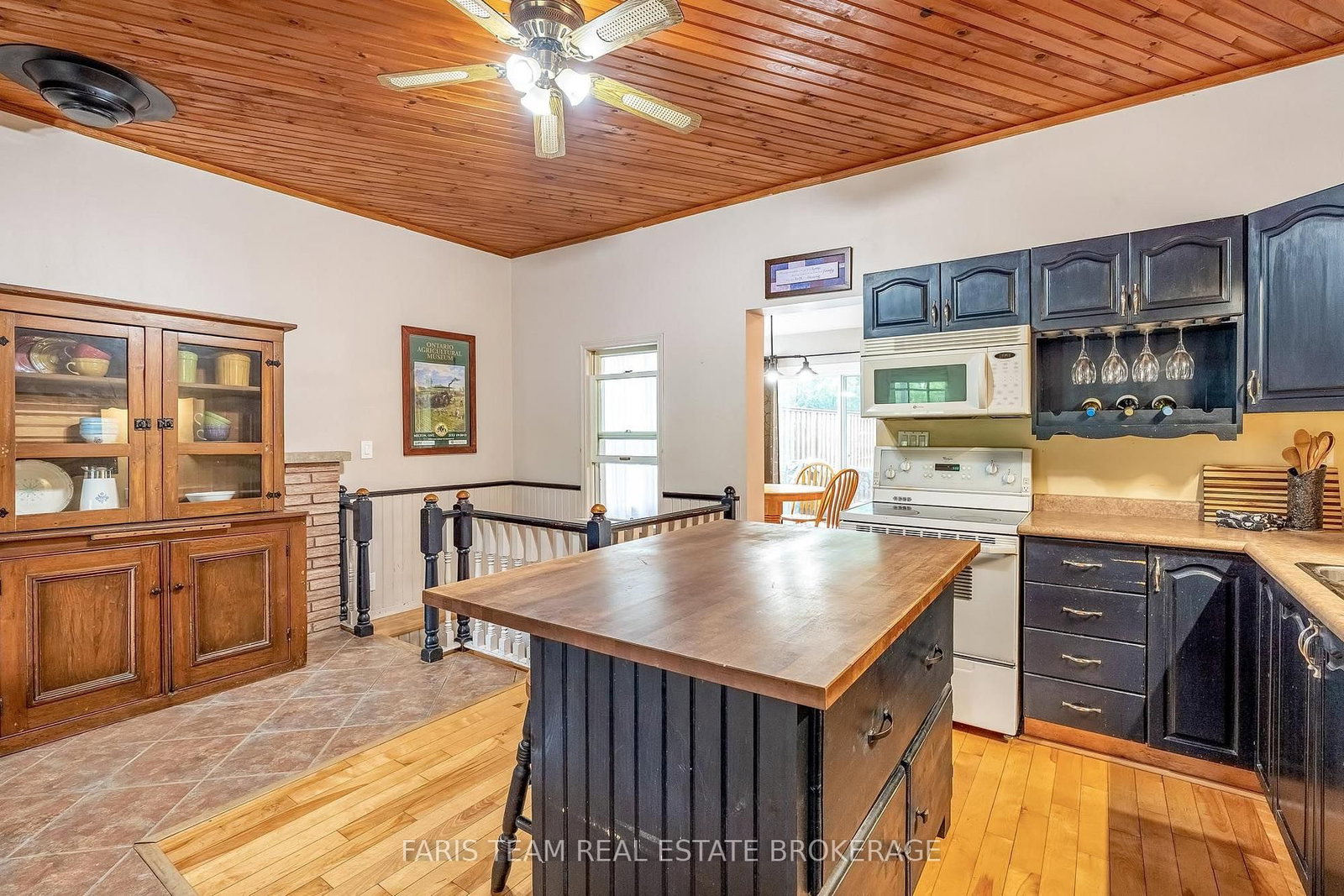 337 Nottawasaga Street • Orillia, ON photo 7