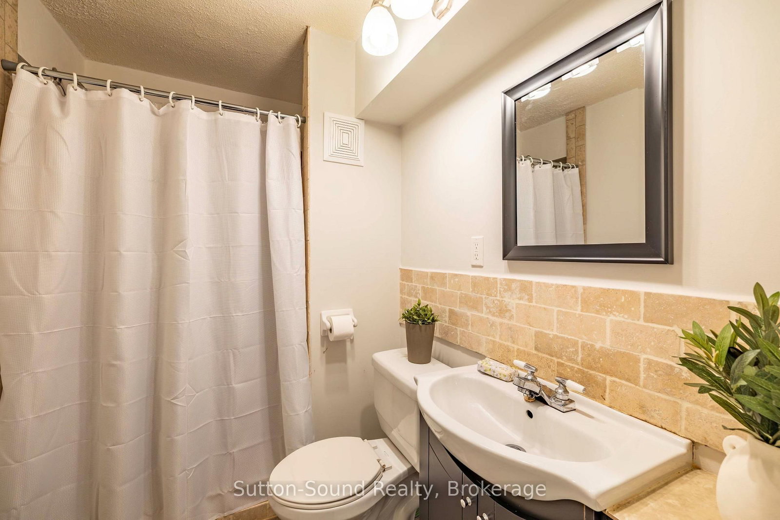 307 Fourth Street W • Collingwood, ON photo 20