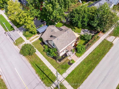 307 Fourth Street W • Collingwood, ON photo 3