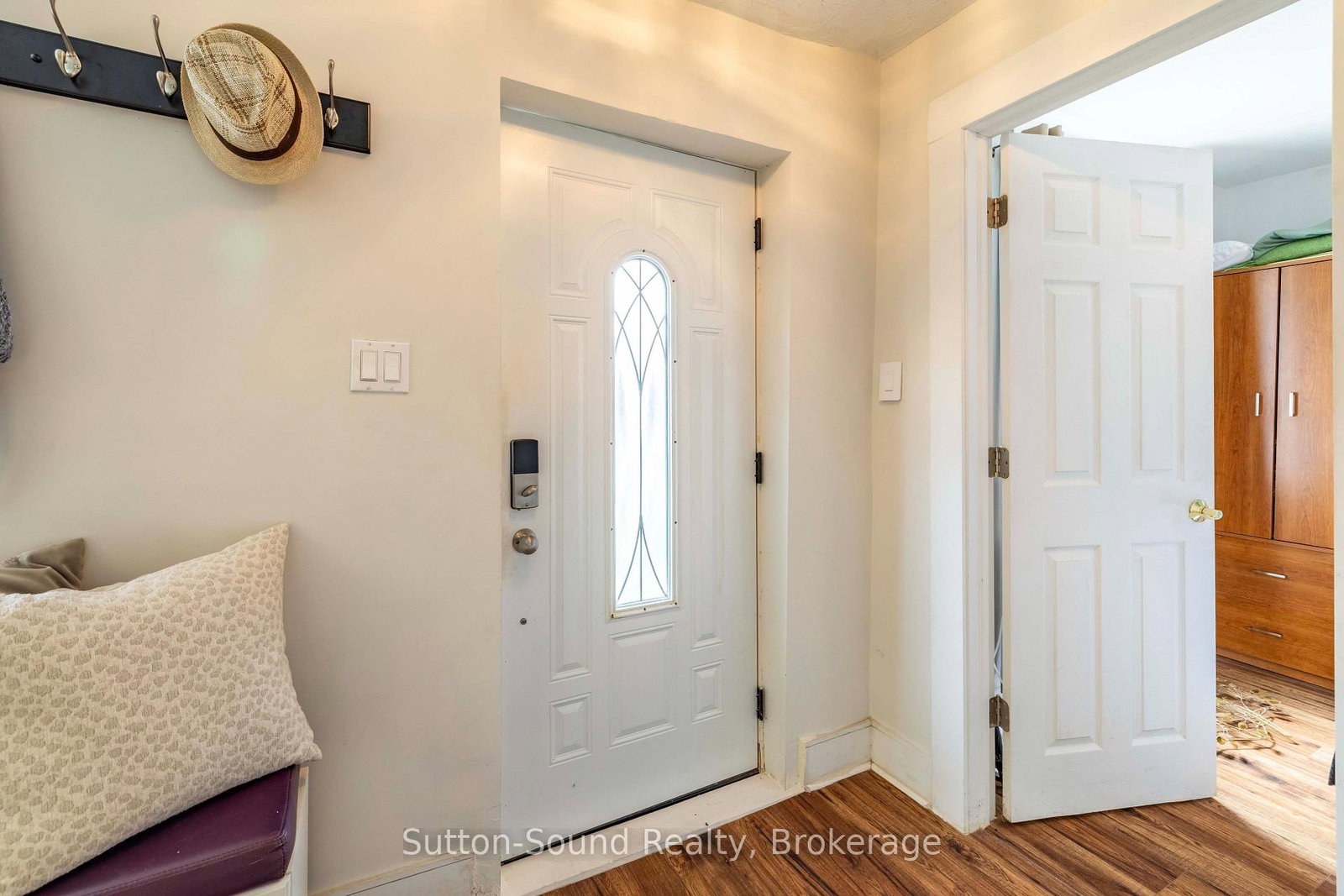 307 Fourth Street W • Collingwood, ON photo 6