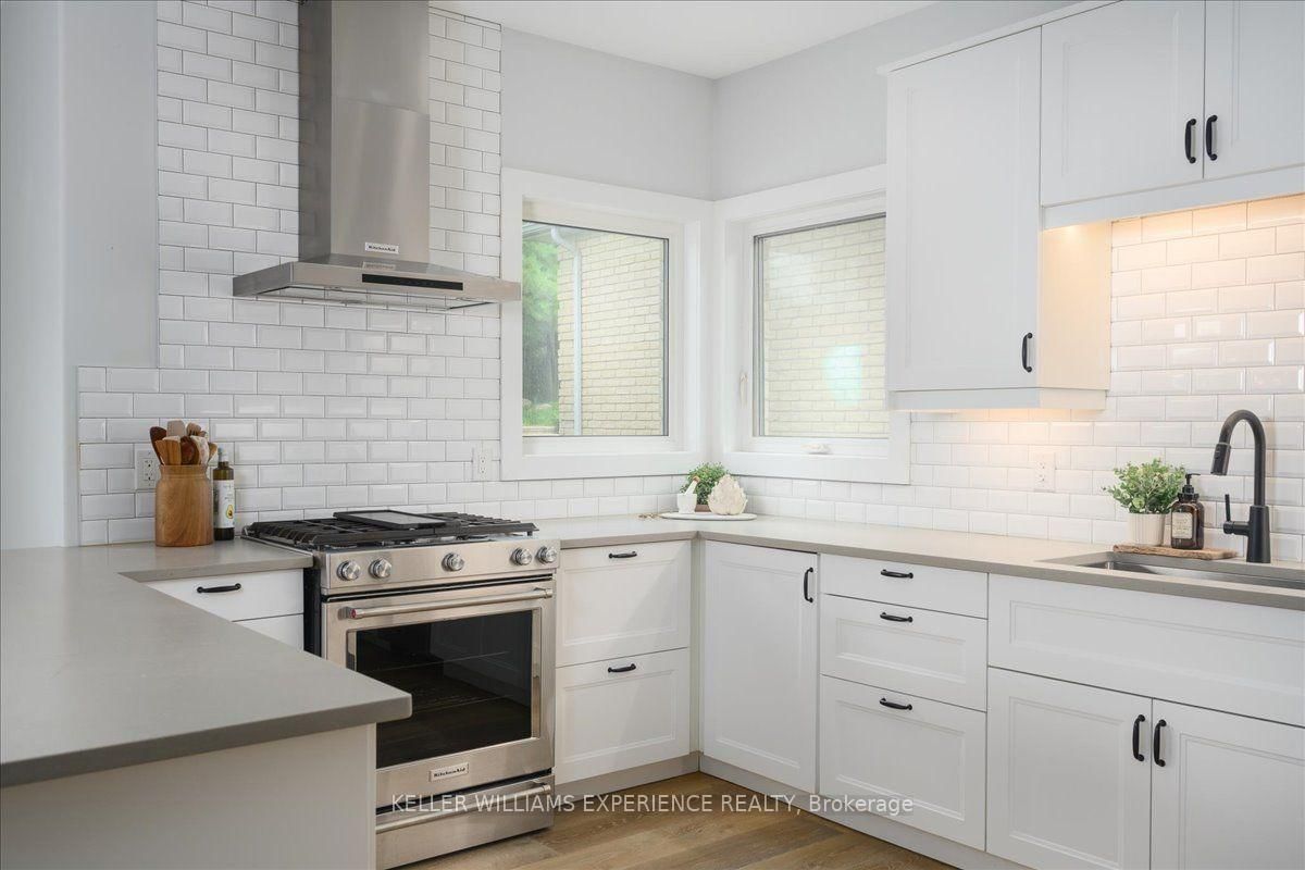 5 Grouse Glen • Barrie, ON photo 18