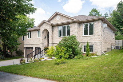 5 Grouse Glen • Barrie, ON photo 6