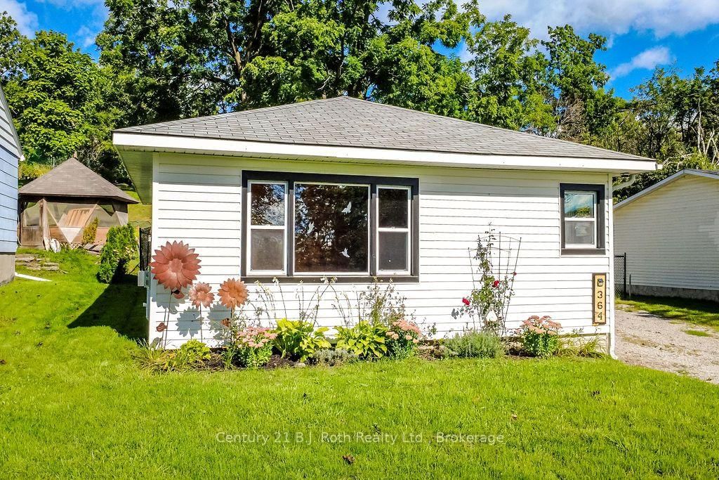 364 Arthur Street • Orillia, ON photo 2