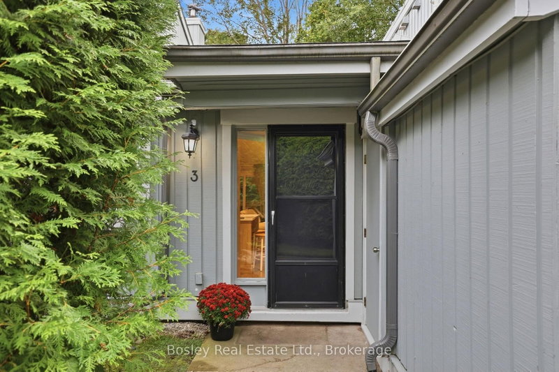3 - 100 Fairway Crescent