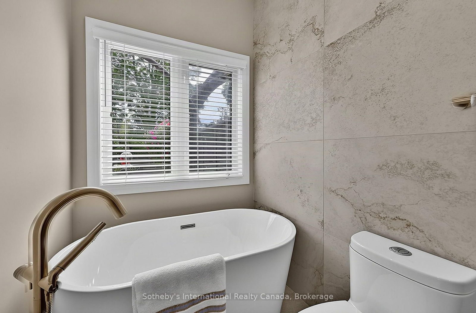 48 Thomas Drive • Collingwood, ON photo 23