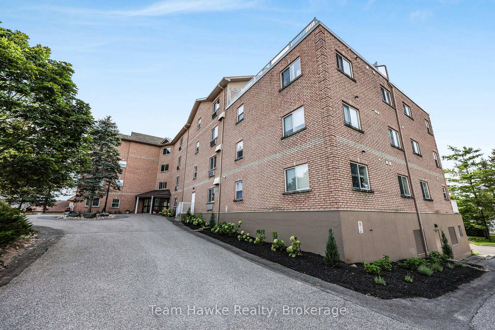 4 Beck Boulevard • #306 • Penetanguishene, ON photo 2