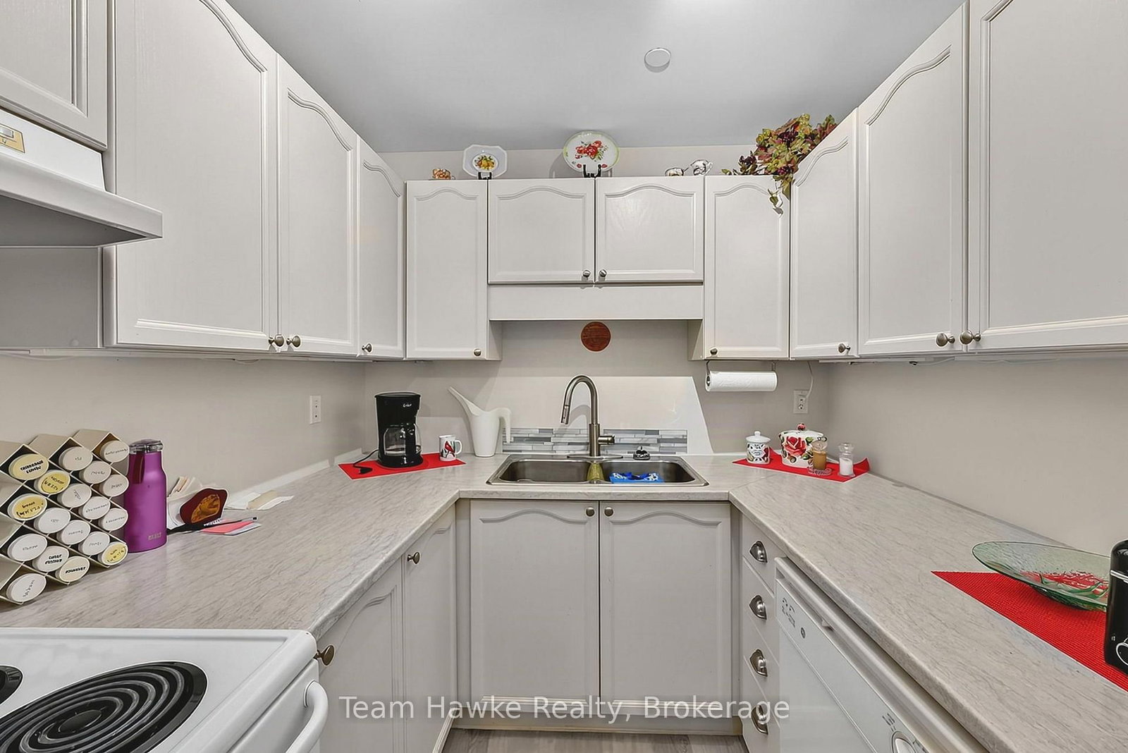 4 Beck Boulevard • #306 • Penetanguishene, ON photo 9