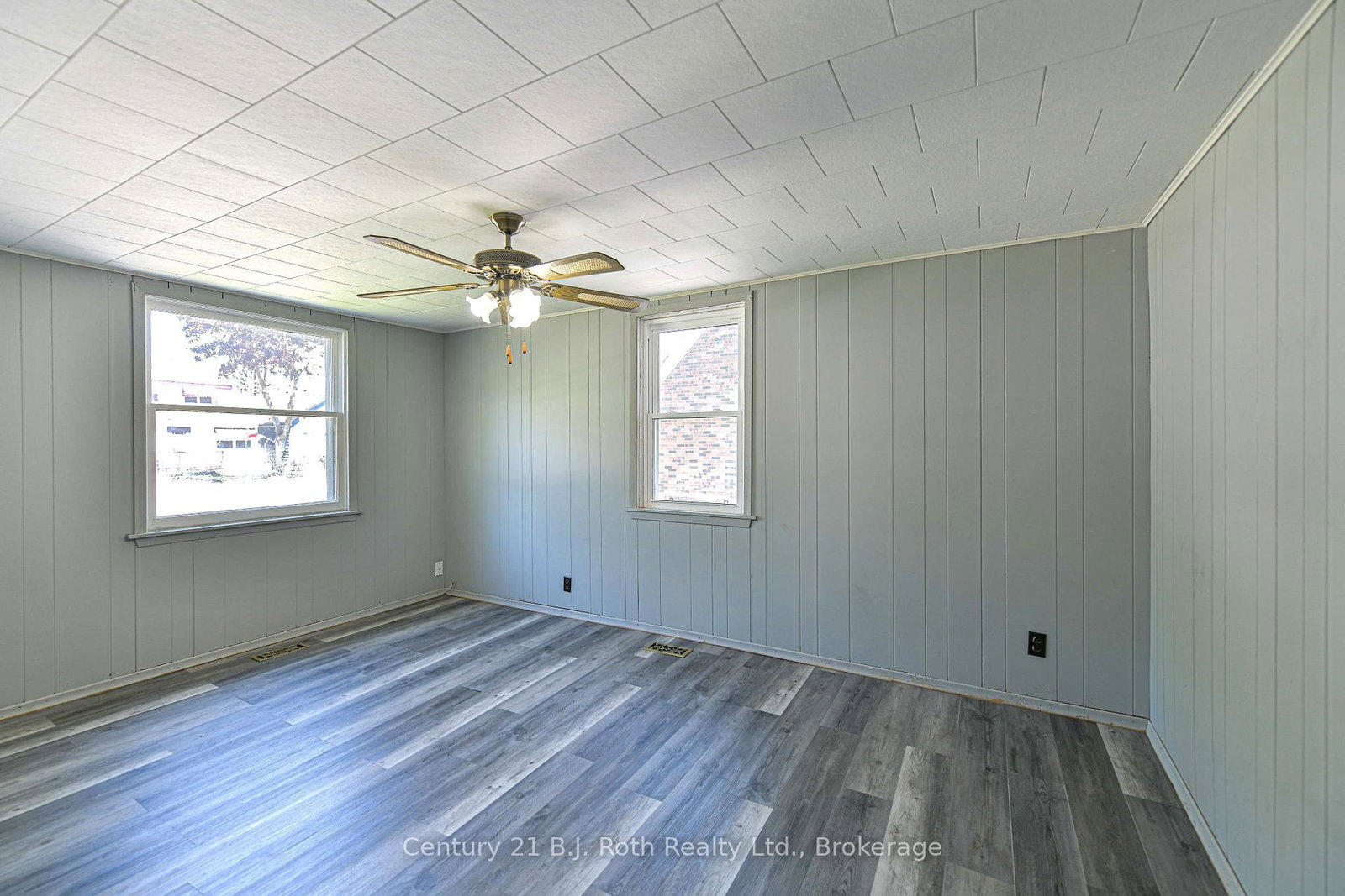 337 Colborne Street W • Orillia, ON photo 28