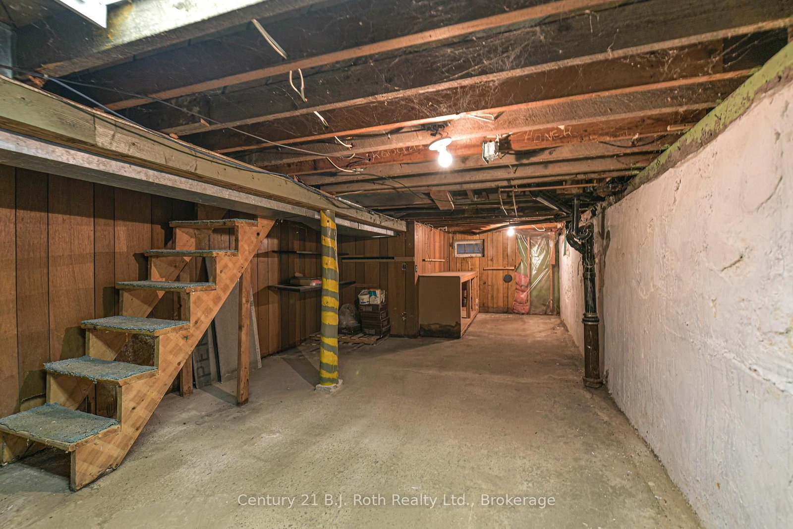 337 Colborne Street W • Orillia, ON photo 39