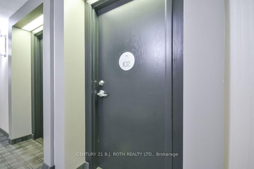 75 ELLEN Street • #1102 • Barrie, ON photo 11