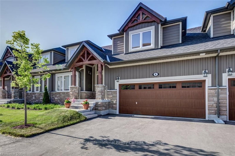4 Spooner Crescent