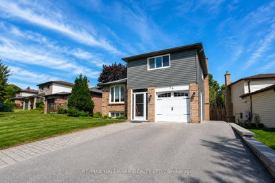 36 Ridgeway Avenue • Barrie, ON photo 2