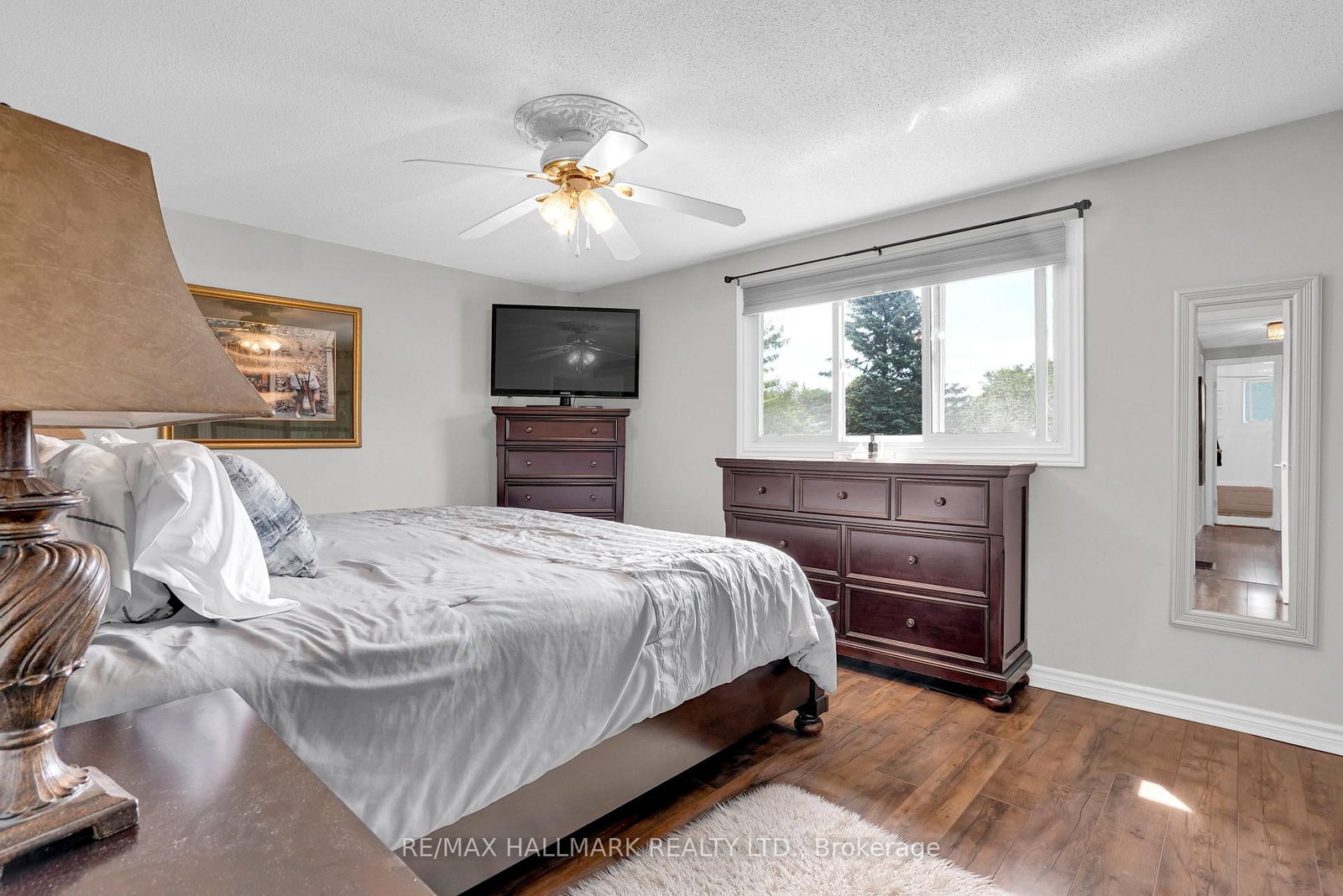 36 Ridgeway Avenue • Barrie, ON photo 24