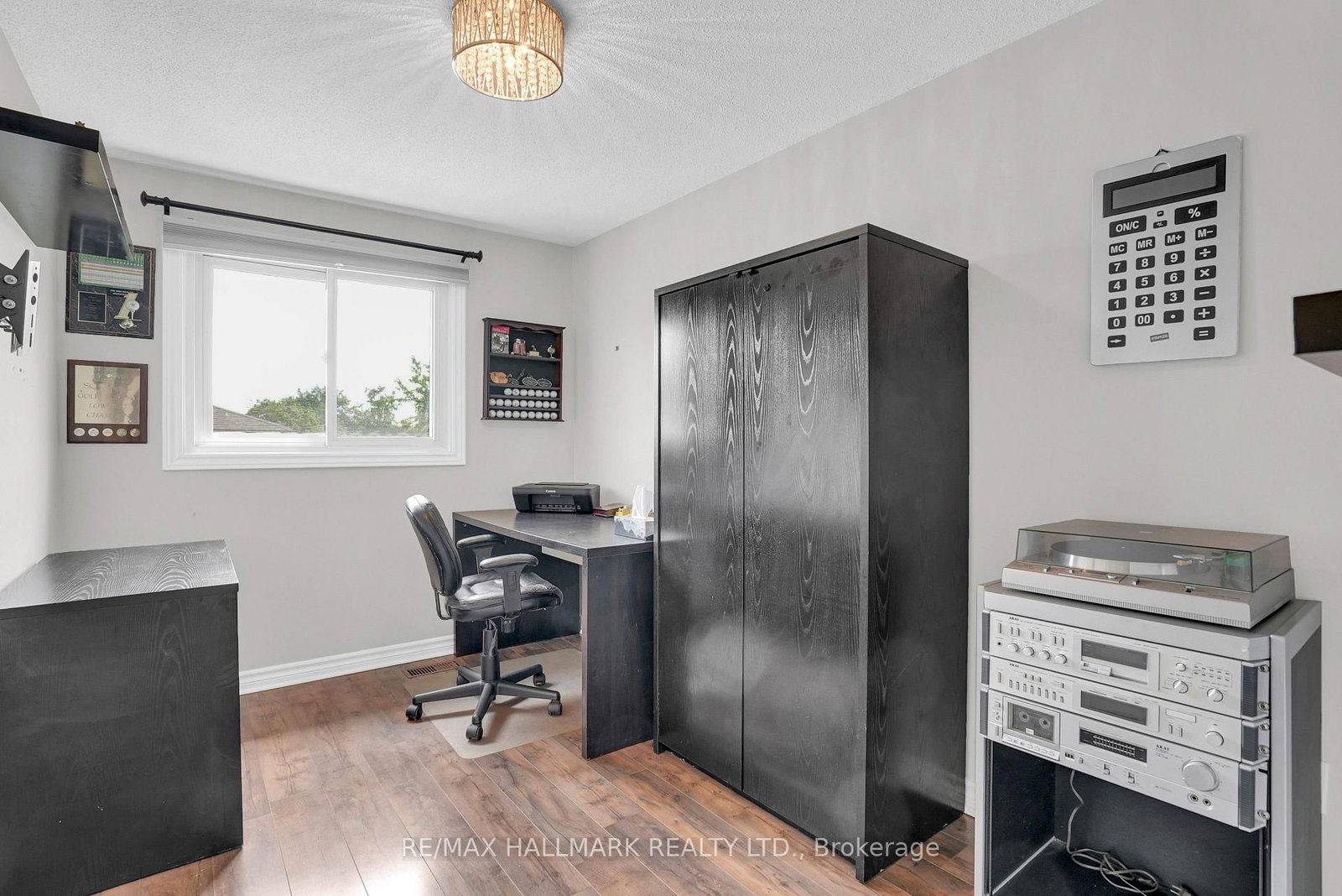 36 Ridgeway Avenue • Barrie, ON photo 28