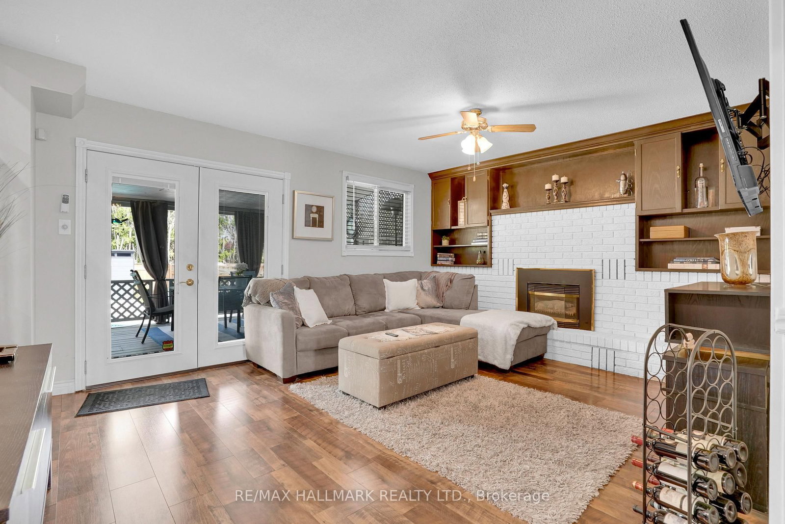 36 Ridgeway Avenue • Barrie, ON photo 8