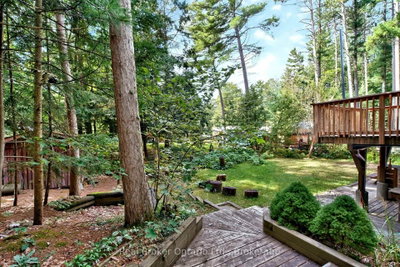 24 Fernanne Drive • Tiny, ON photo 2