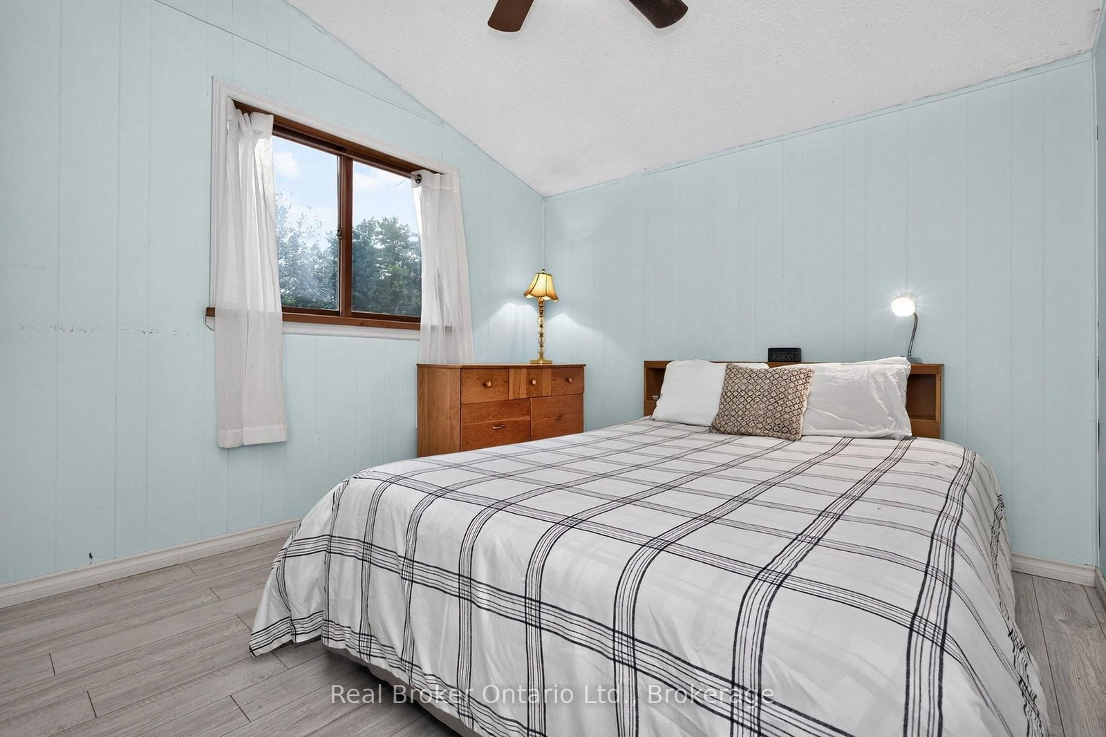 24 Fernanne Drive • Tiny, ON photo 23