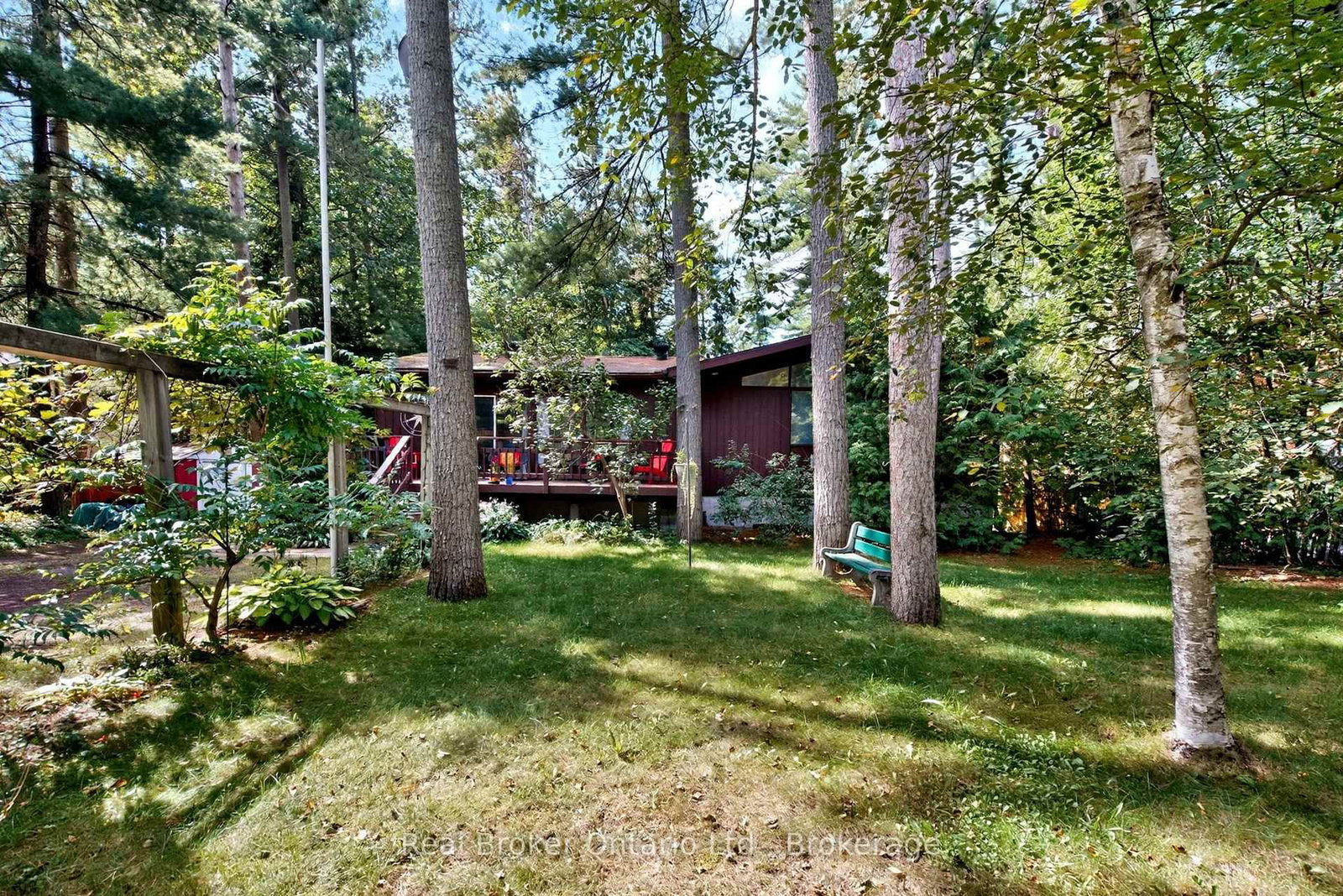 24 Fernanne Drive • Tiny, ON photo 4