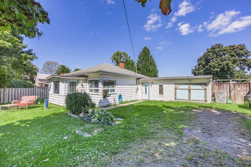 3829 Crossland Road