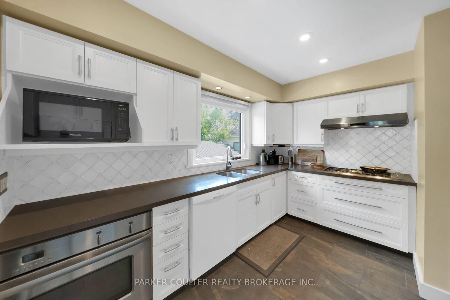 71 Newton Street • Barrie, ON photo 10