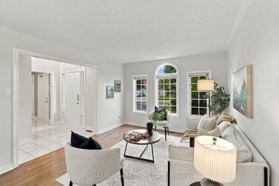 3 Maw Court • Barrie, ON photo 6