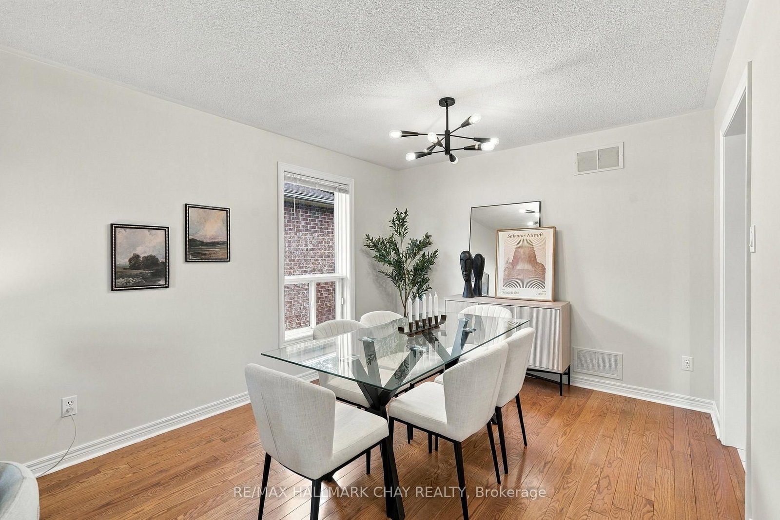 3 Maw Court • Barrie, ON photo 8