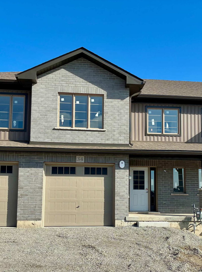 38 Strath Crescent