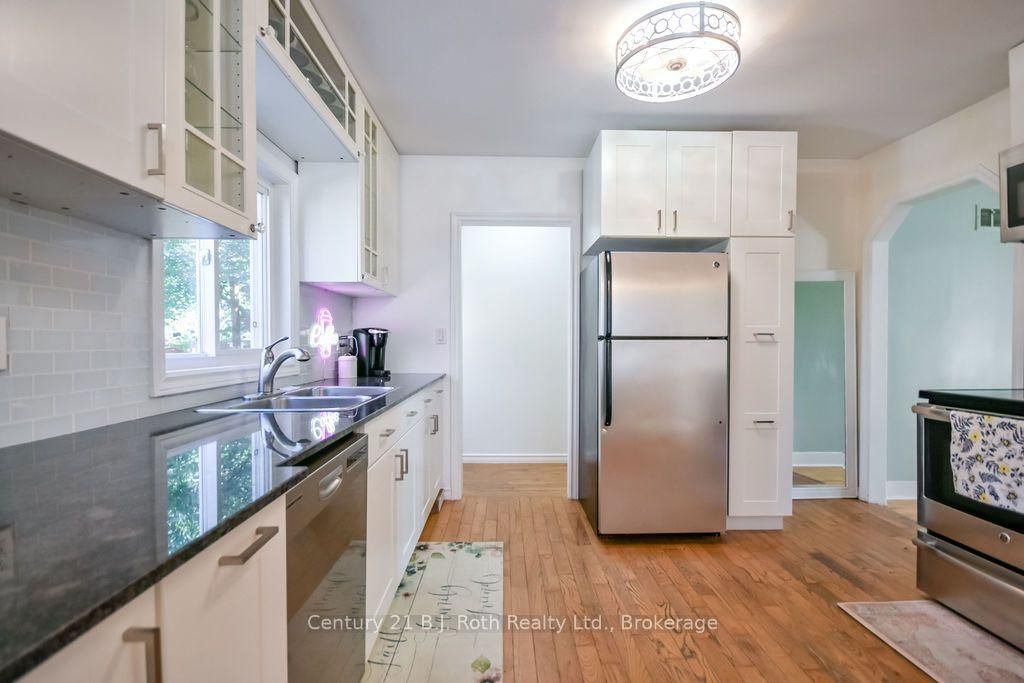 258 James Street E • Orillia, ON photo 11