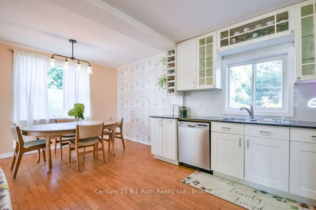 258 James Street E • Orillia, ON photo 14