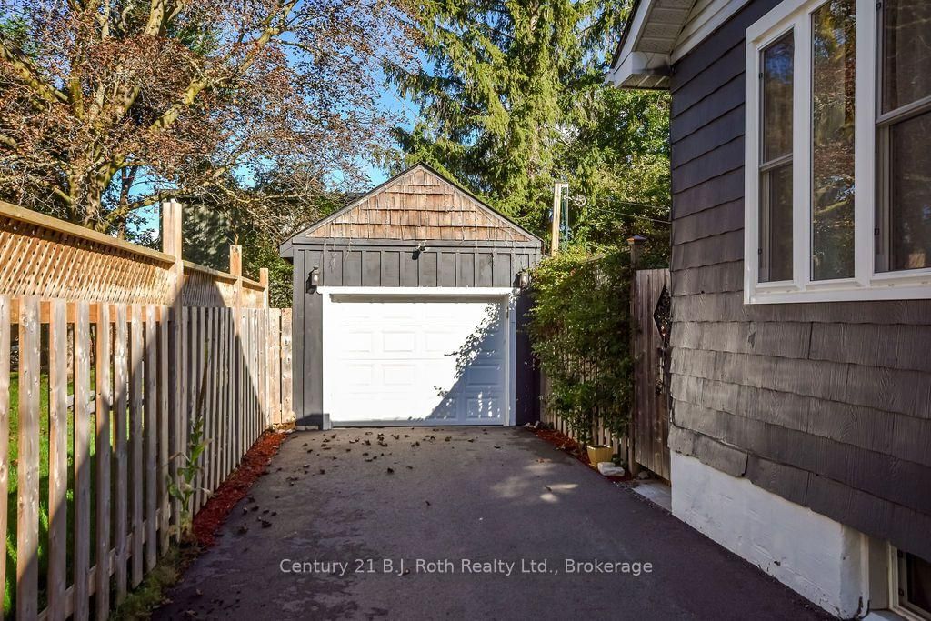 258 James Street E • Orillia, ON photo 31