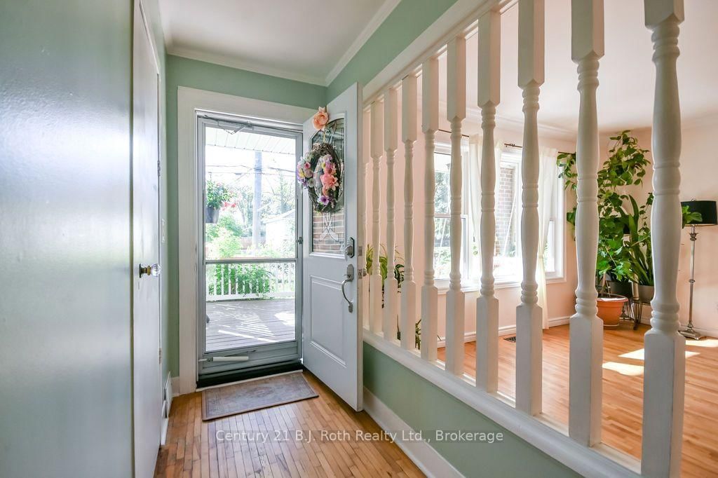 258 James Street E • Orillia, ON photo 4