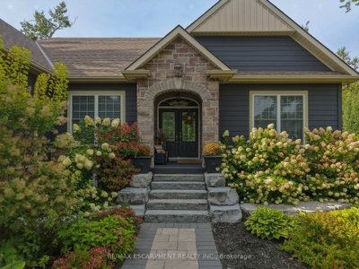 2117 Elana Drive • Severn, ON photo 3